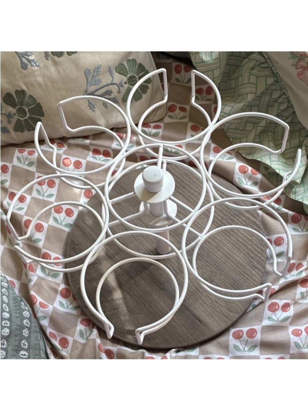 White Rotating Mug Tree Stand